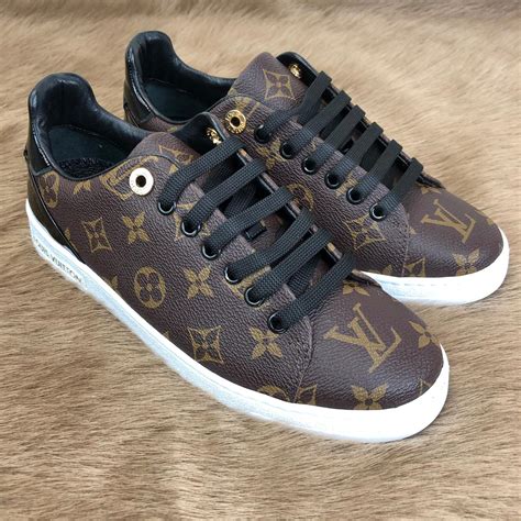 sneakers louis vuitton homme occasion|louis vuitton men's sneakers monogram.